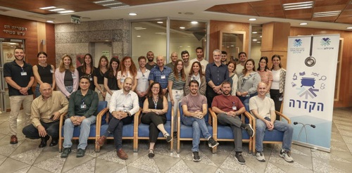 משתתפי תכנית "הקדרה"